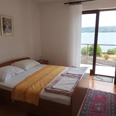 Apartman Ferienwohnung Auf Der Kroatischen Insel Malinska Mit Blick Aufs Meer *